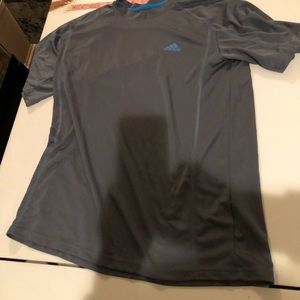 Adidas Climate Men’s large grey climate control tee